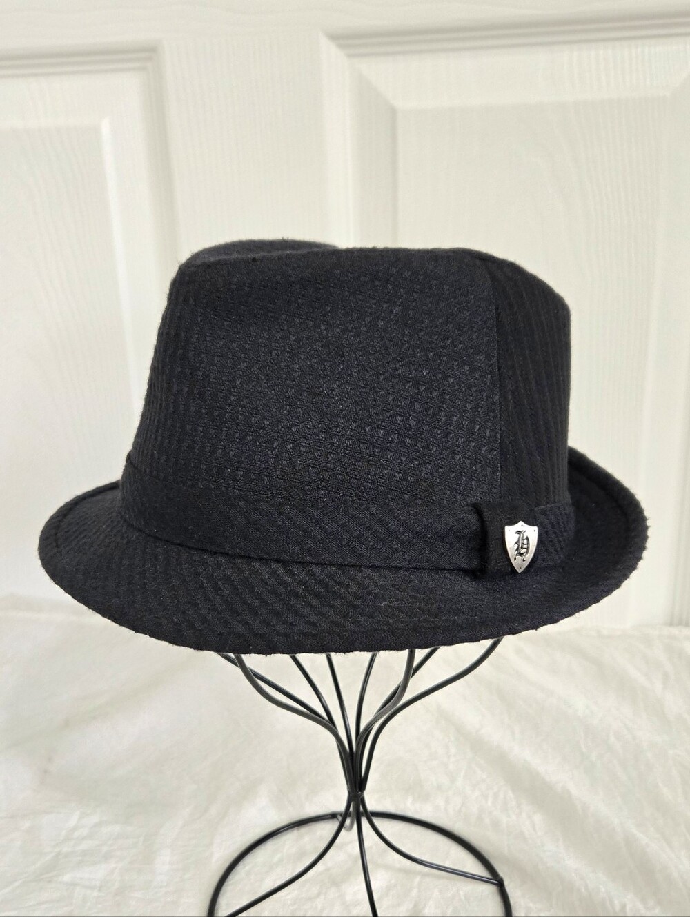 HEADERS Black Fedora Hat Mens Medium Textured Trilby Short Brim Gothic Emo